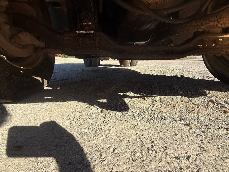 mack-r686st-image-37