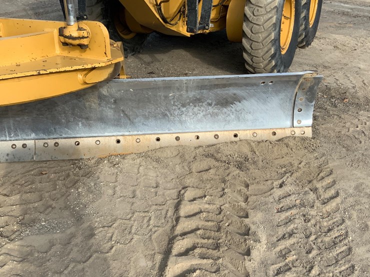 caterpillar-140h-vhp-image-13