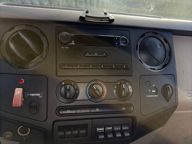 ford-f450-xl-image-15