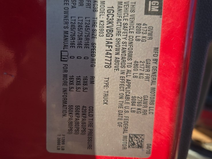 2010-chevrolet-2500hd-image-41