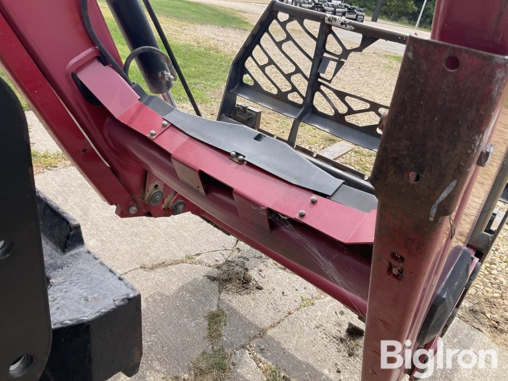 case-ih-farmall-105u-image-13