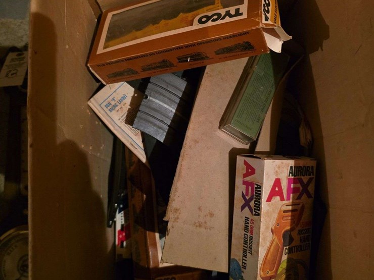 partial-train-set-and-track-image-1