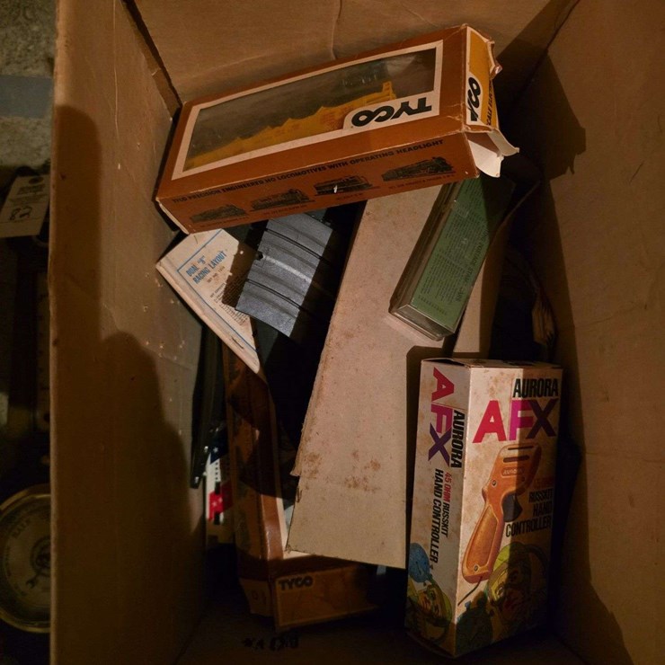 Partial train set and track