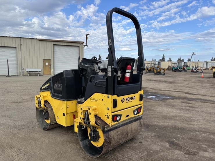 2017-bomag-bw120-image-4