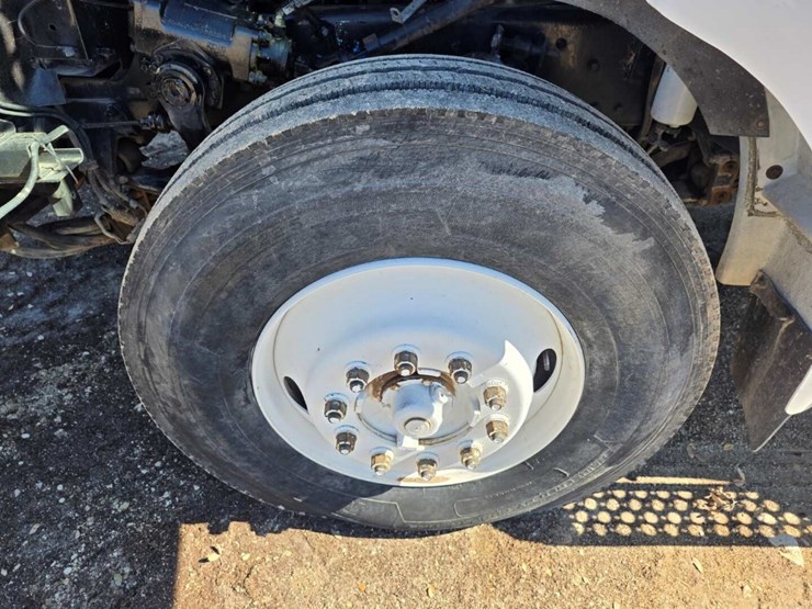 2006-kenworth-t300-image-14