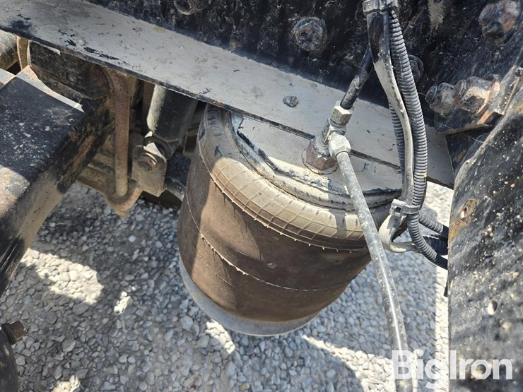 1992-freightliner-flc112-image-18