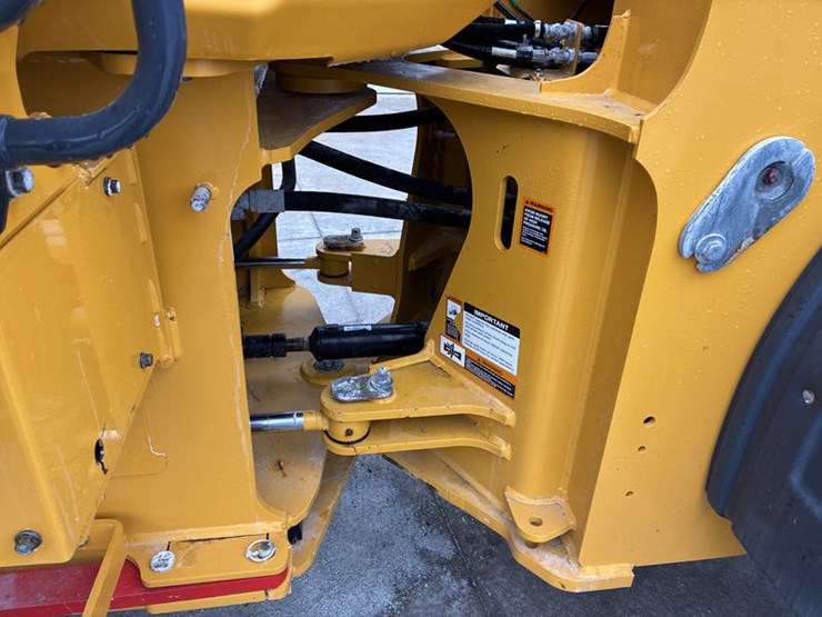 john-deere-624-image-27