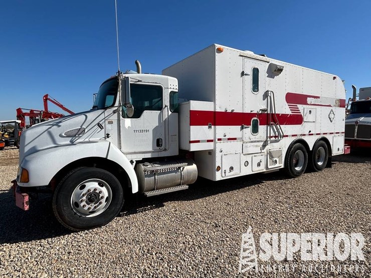 kenworth-t300-image-1