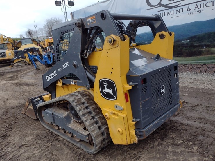 deere-317g-image-40