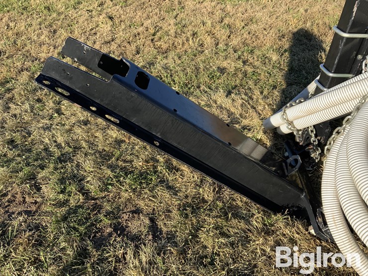 2022-montag-gen1-12r9t-9-ton-dry-fertilizer-cart-image-9