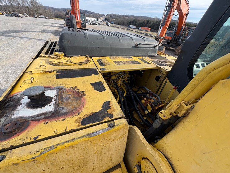 komatsu-pc220-lc-7l-image-19