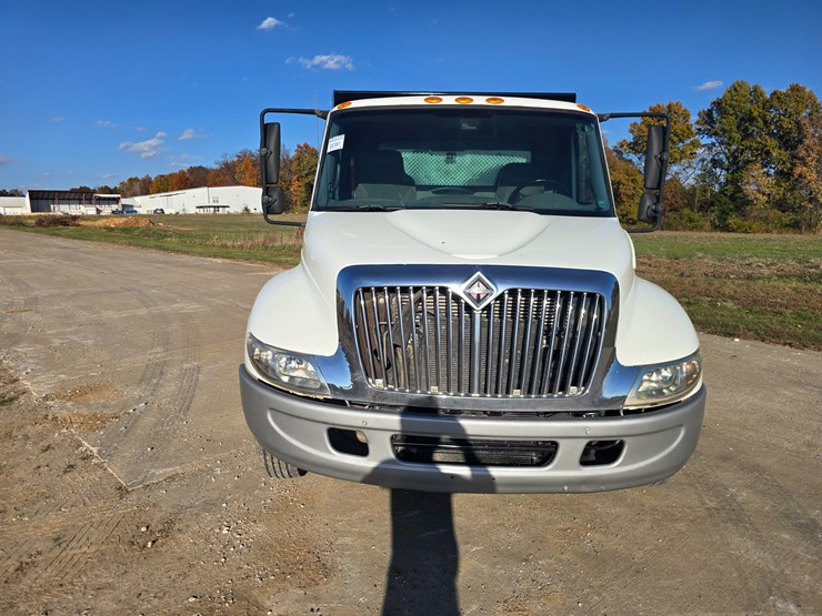 international-durastar-4300-image-28