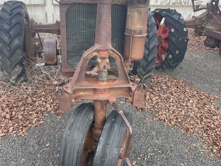 international-farmall-tractor---ritzville,-wa-image-4