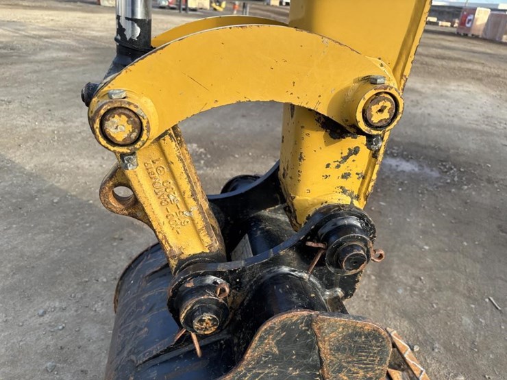 2022-caterpillar-303.5-image-14