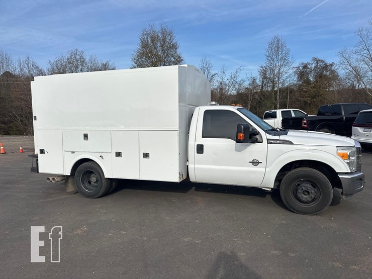 2016-ford-f350-xl-image-3