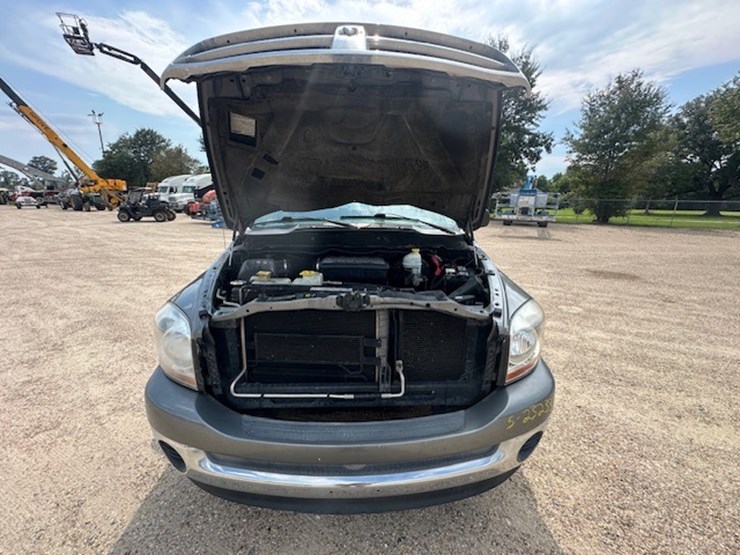 dodge-ram-1500-image-51