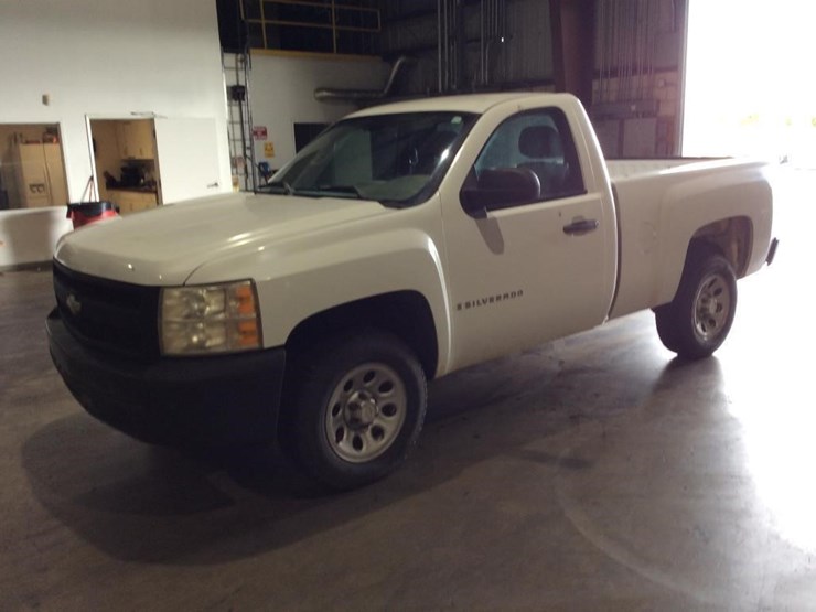 2008-chevrolet-1500-image-2