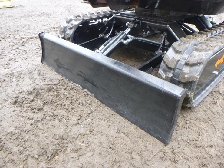 2025-tpm-18k-hydraulic-excavator-image-15