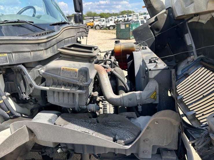 international-durastar-4400-image-6