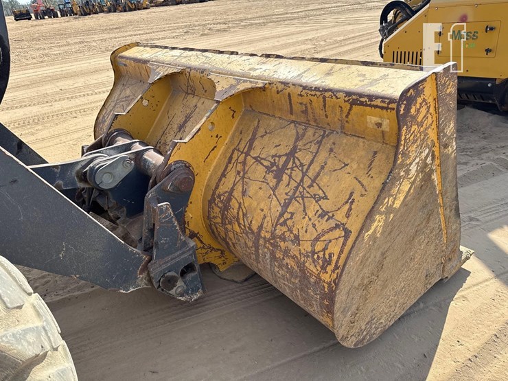 2017-deere-544kii-image-13