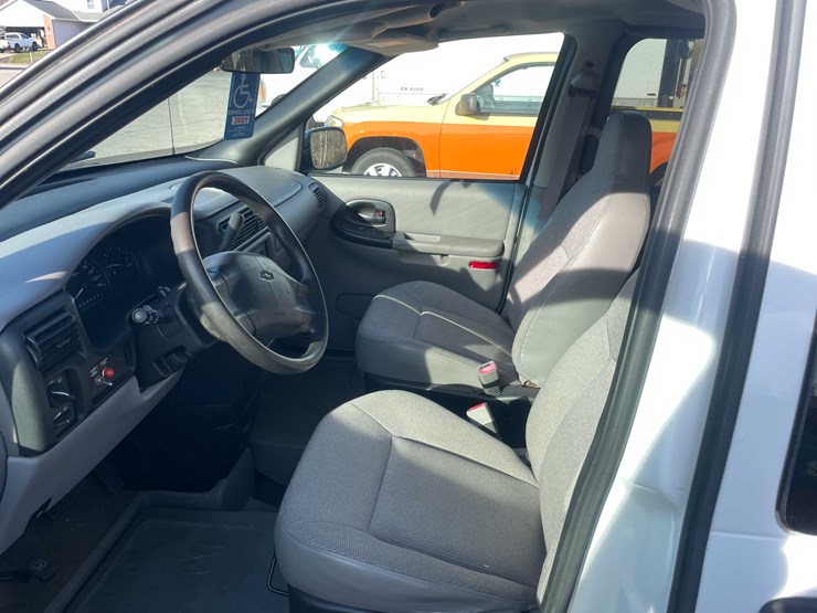 chevrolet-venture-image-38