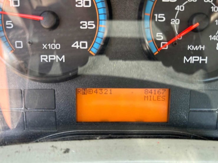 international-durastar-4400-image-13