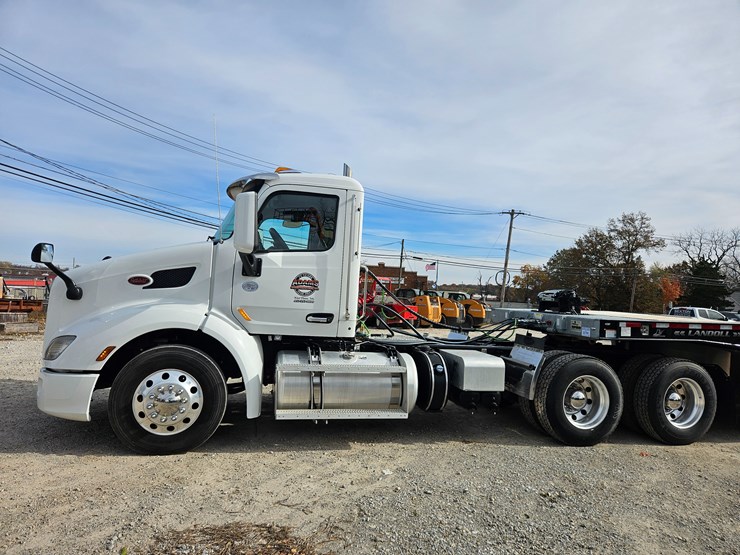 peterbilt-579-image-5