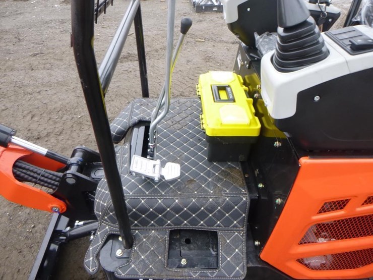 2025-tpm-18bs-hydraulic-excavator-image-22