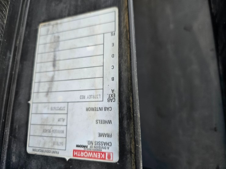 kenworth-t880-image-112