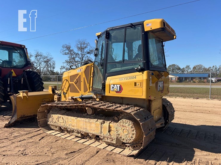 2022-caterpillar-d3-lgp-image-2