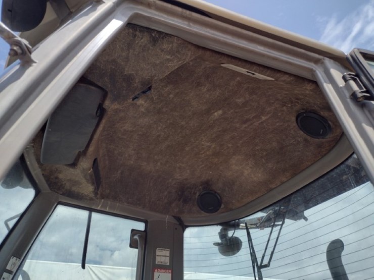 takeuchi-tw65-image-13