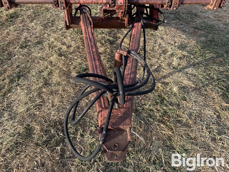 hesston-60a-stack-mover-image-12