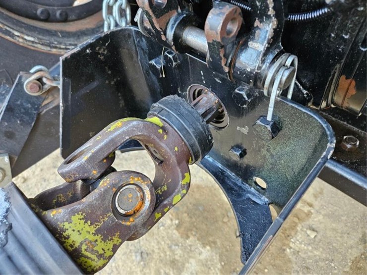 massey-ferguson-4325-image-15