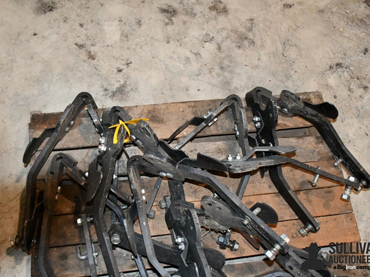 pallet-of-farm-support-image-11