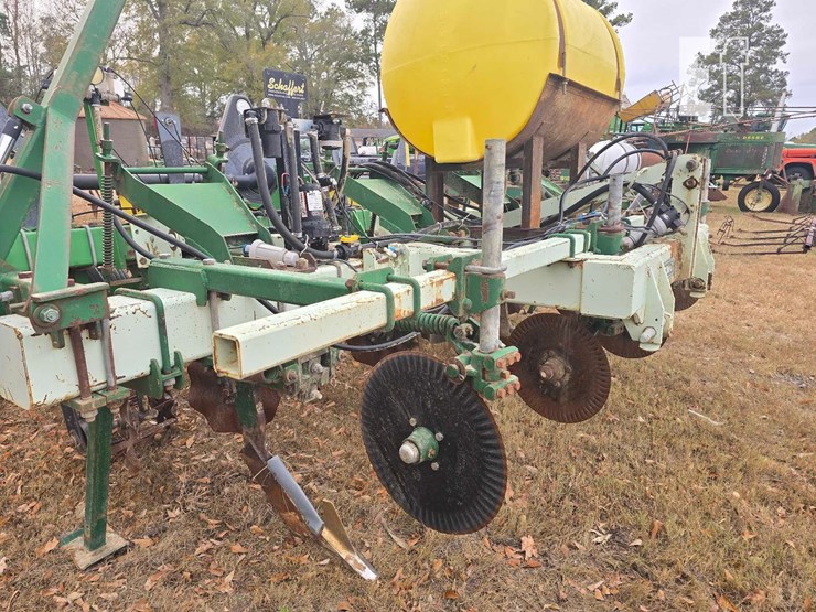 john-deere-1700-image-12