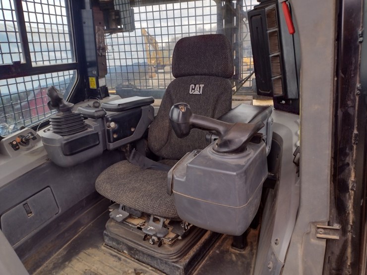 caterpillar-d7e-lgp-image-17