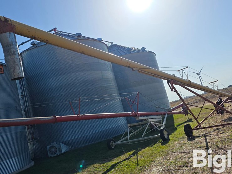 westfiels-mk-100-61-auger-w/swing-hopper-image-5