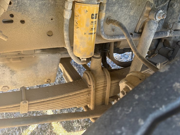 freightliner-fld120-image-13