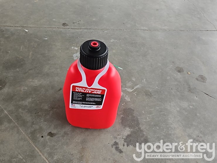 unused-5-gal-liquid-utility-jug-red-image-1