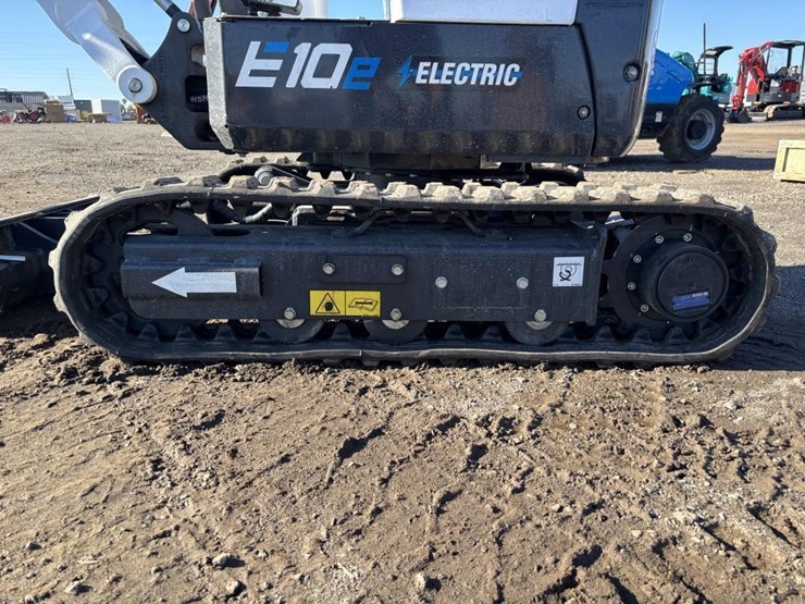2022-bobcat-e10e-hydraulic-excavator-image-20
