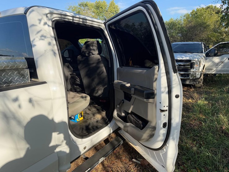 2019-ford-f250-image-26