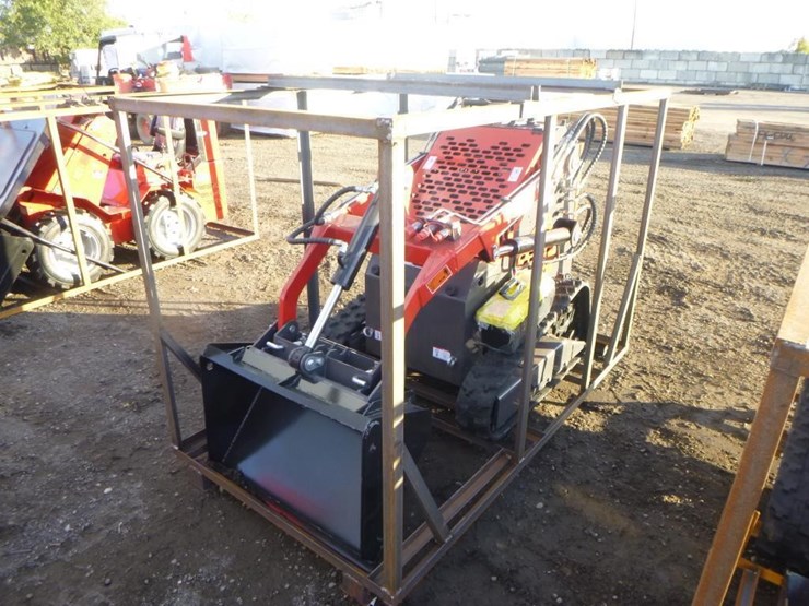 2025-agt-ysrt14-skid-steer-track-loader-image-1