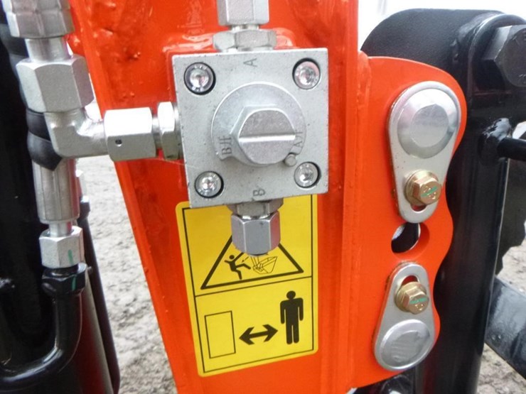 2025-tpm-18bs-hydraulic-excavator-image-14