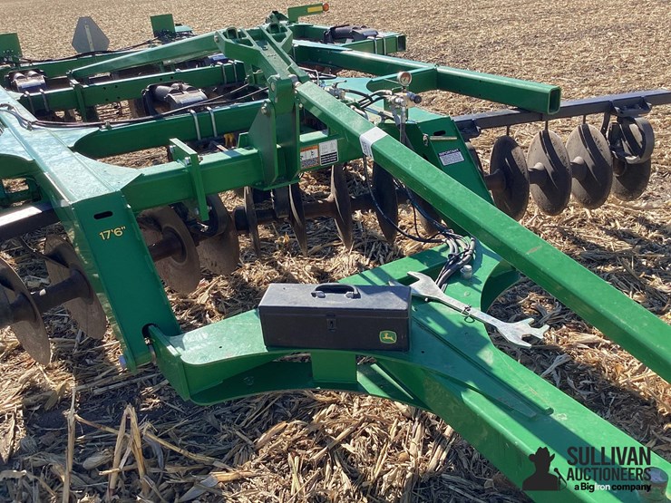 2013-john-deere-2720-image-14