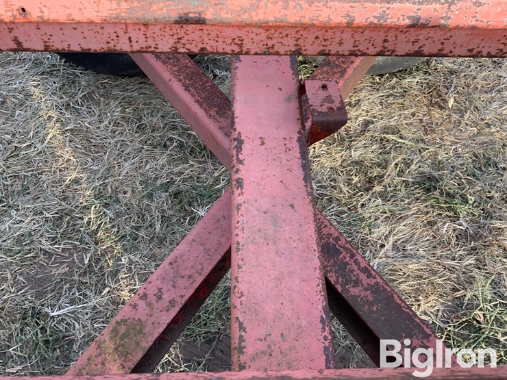 hesston-60a-stack-mover-image-20