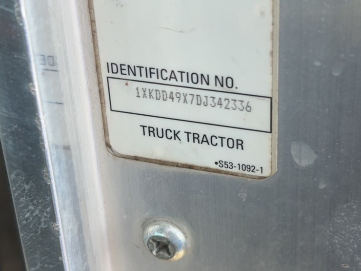 2013-kenworth-t800-image-14