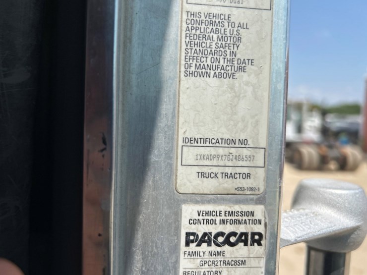 2016-kenworth-t660-image-14