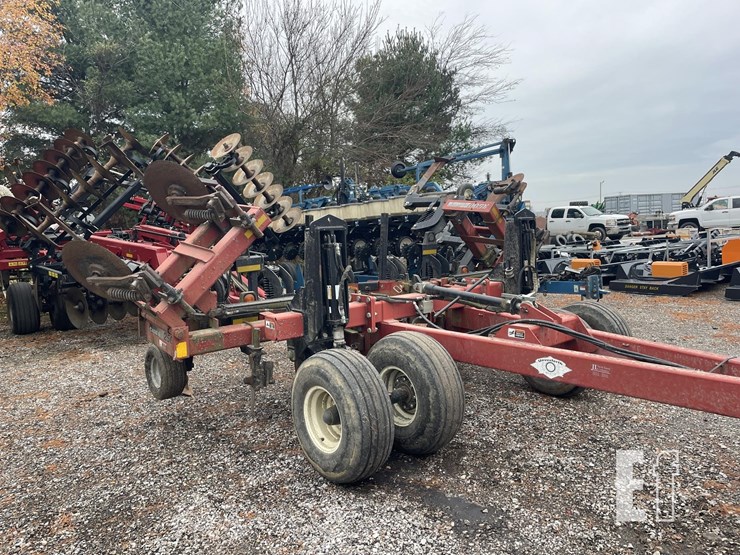 case-ih-2500-image-3