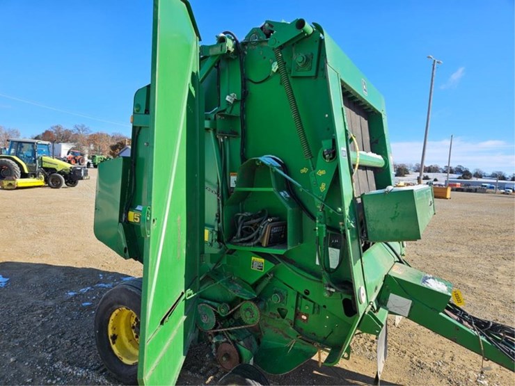 john-deere-566-image-26