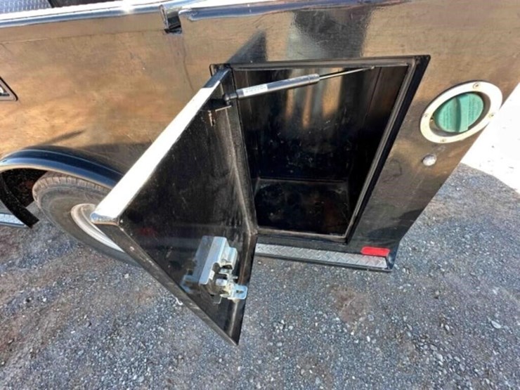 2024-ford-f350dually-1-ton-image-21